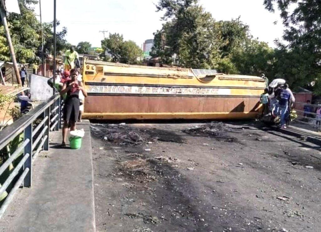 Midwives For Haiti, November Newsletter 2022:: Roads are often blocked by barricades and protests are commonplace, often with lethal consequences.