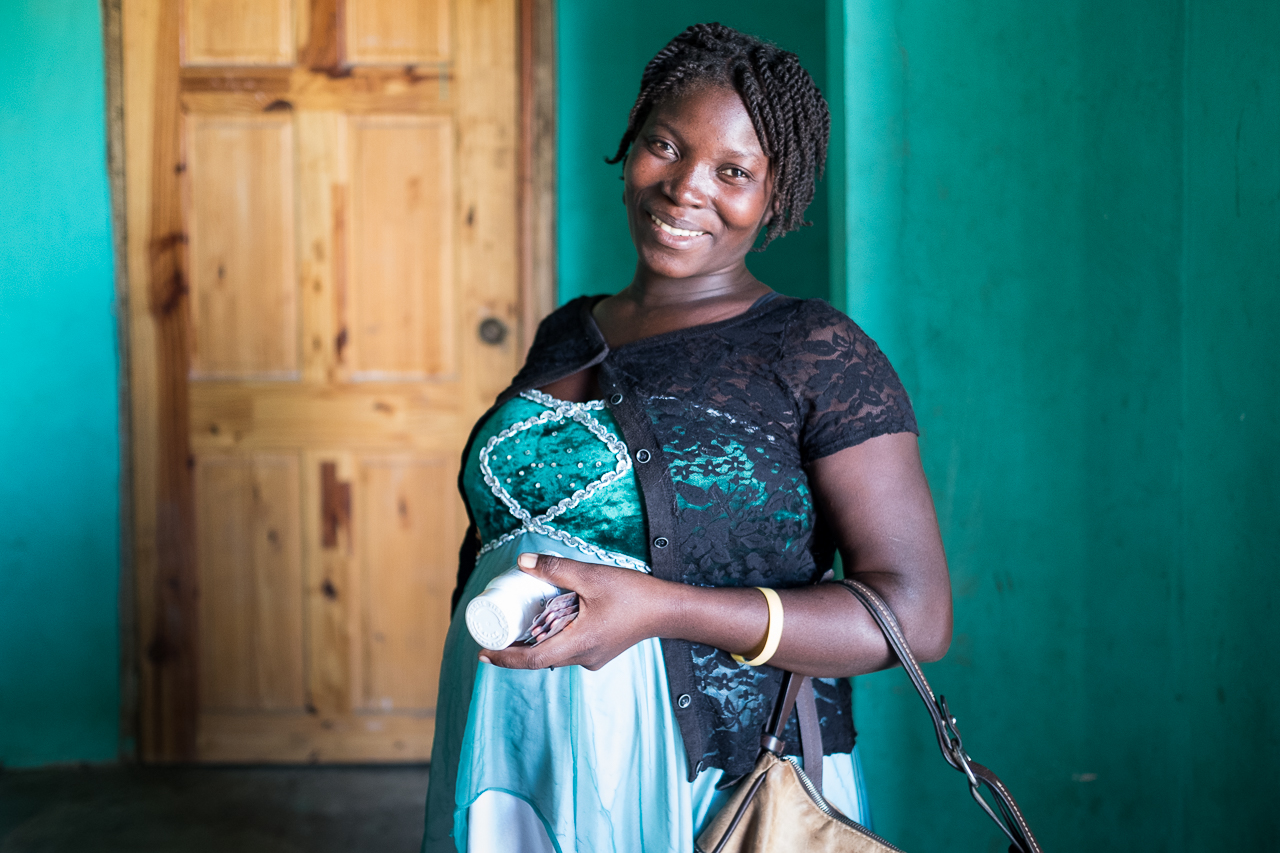 Pregnancy and childbirth in rural Haiti. Mother served by Midwives For Haiti and the Mobile Prenatal Clinic. Photo: Cheryl Hanna-Truscott.